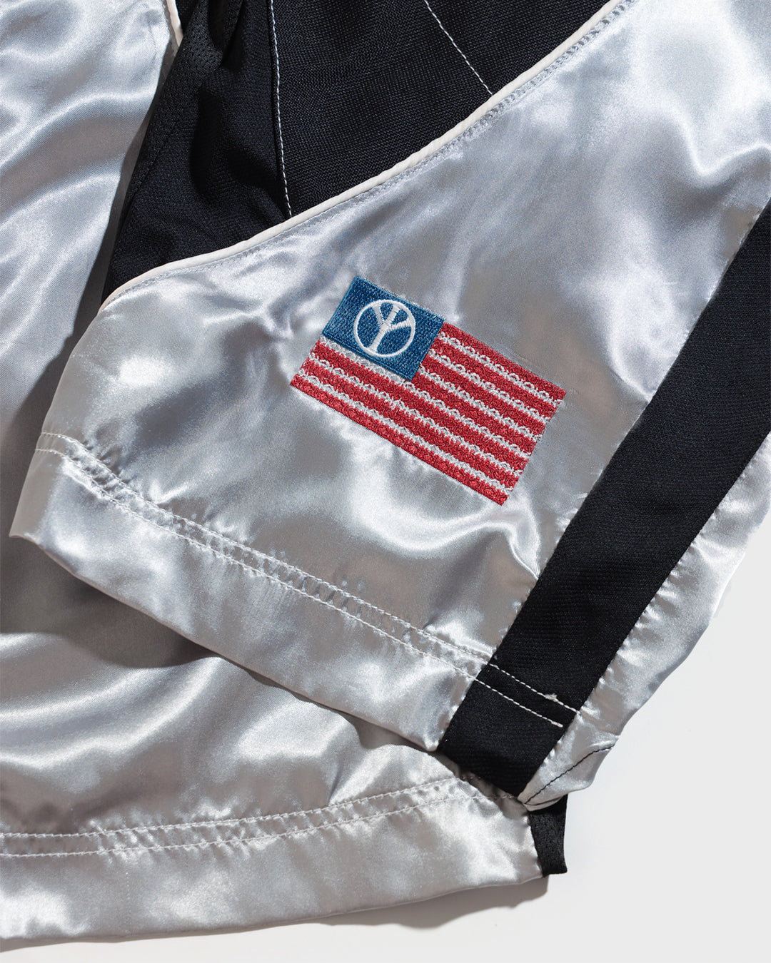 Peace Trackpants Black (G)