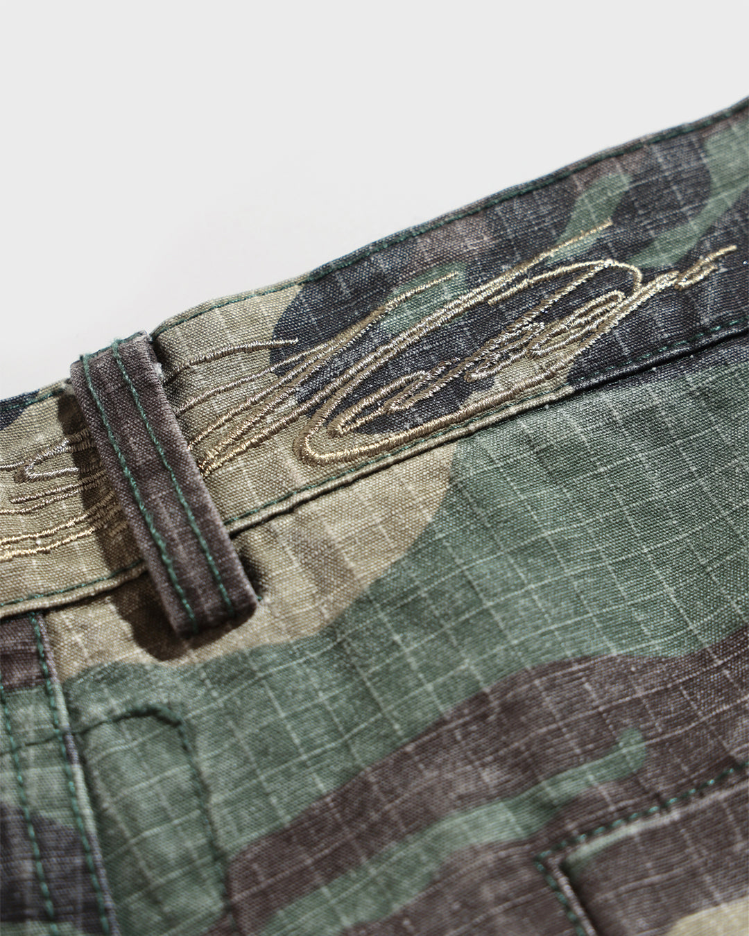 (G) Crystal Camo Capris