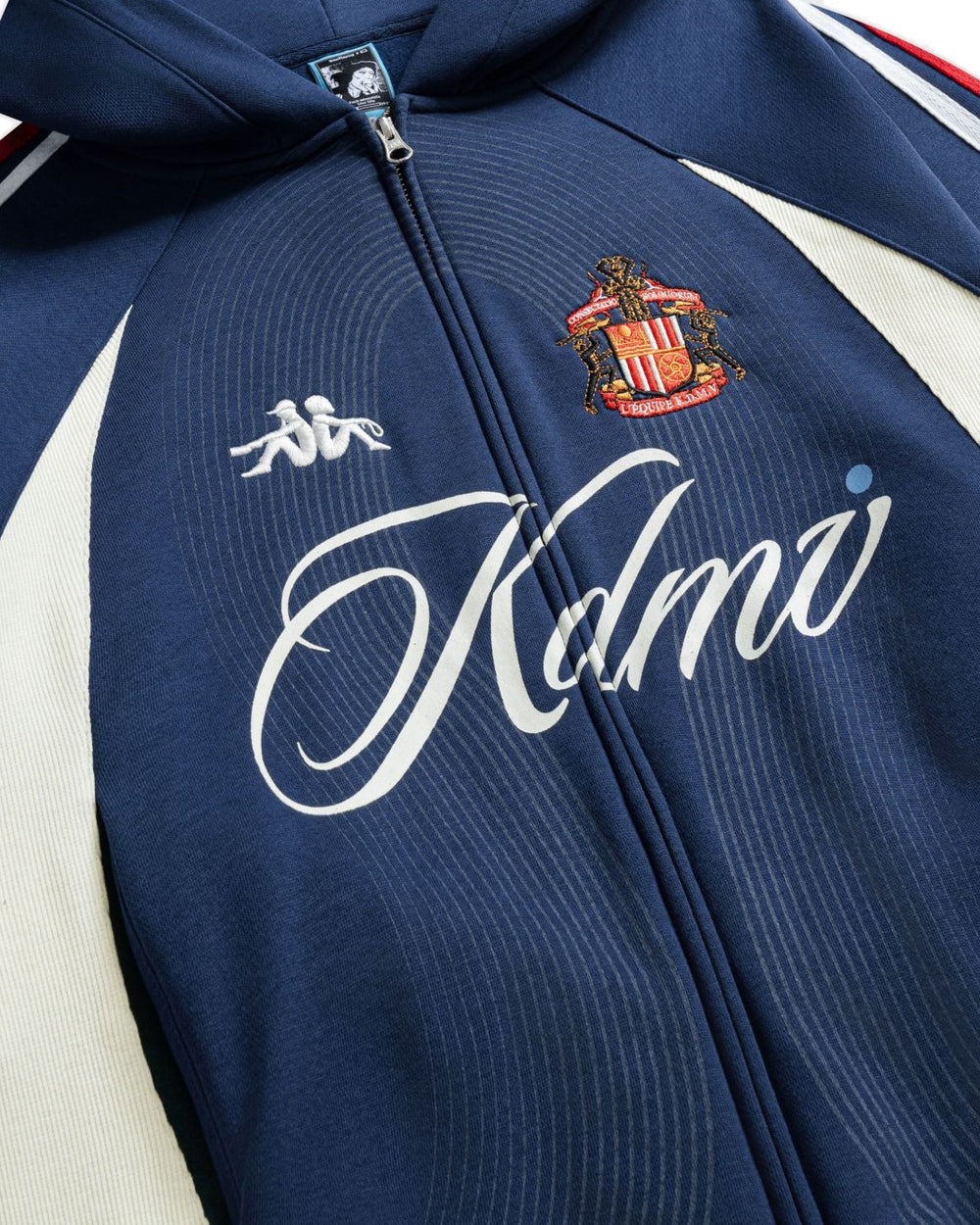 Equipe Zipup Navy — chest detail